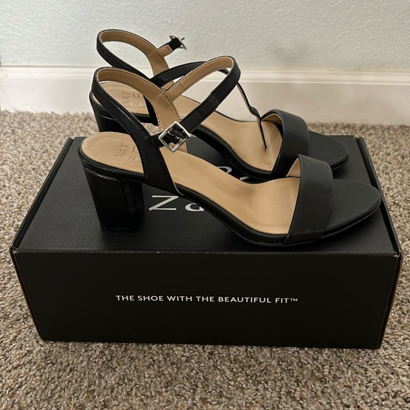 Naturalizer Shoes - Naturalizer Bristol sandal NIB